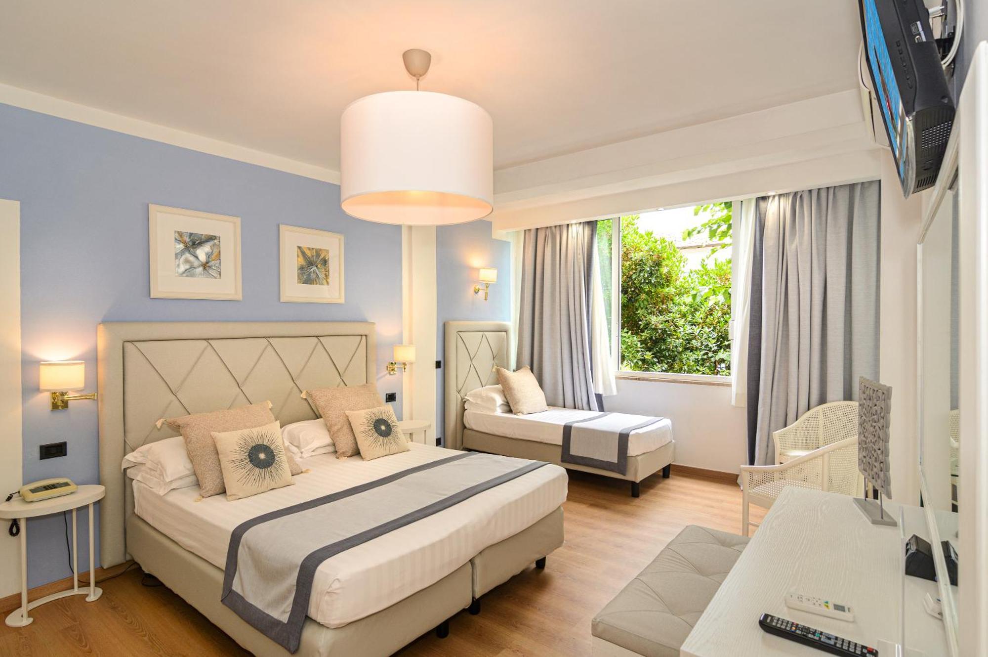 פורטה דיי מארמי Raffaelli Park Hotel מראה חיצוני תמונה