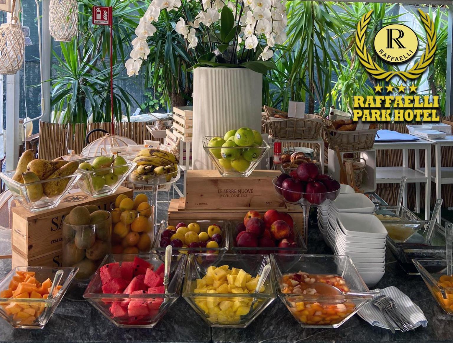 פורטה דיי מארמי Raffaelli Park Hotel מראה חיצוני תמונה