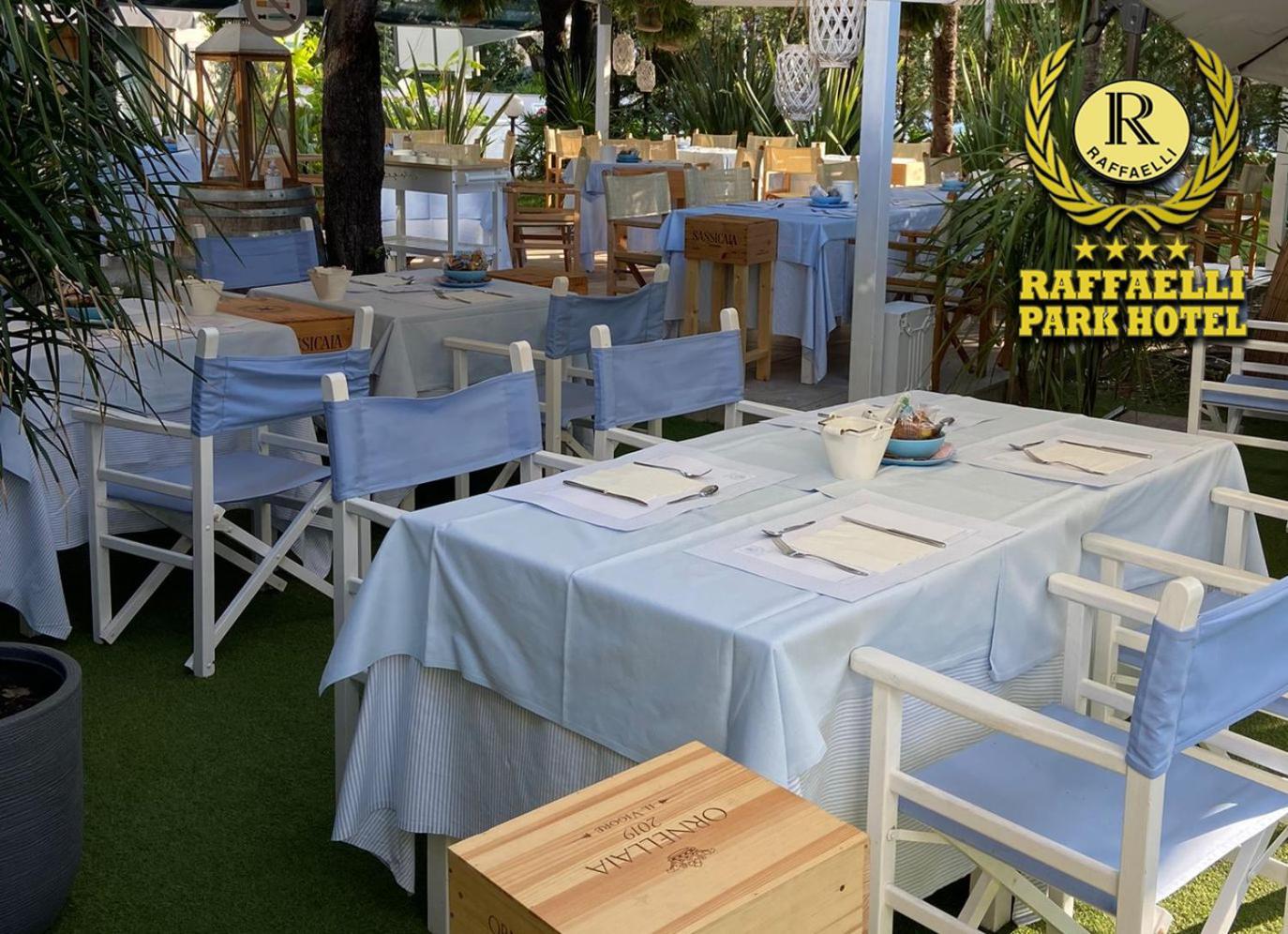 פורטה דיי מארמי Raffaelli Park Hotel מראה חיצוני תמונה
